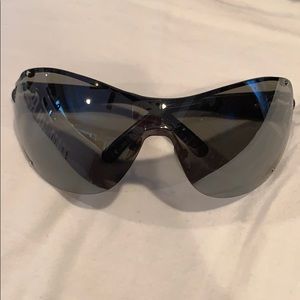 Authentic Gucci sunglasses with case